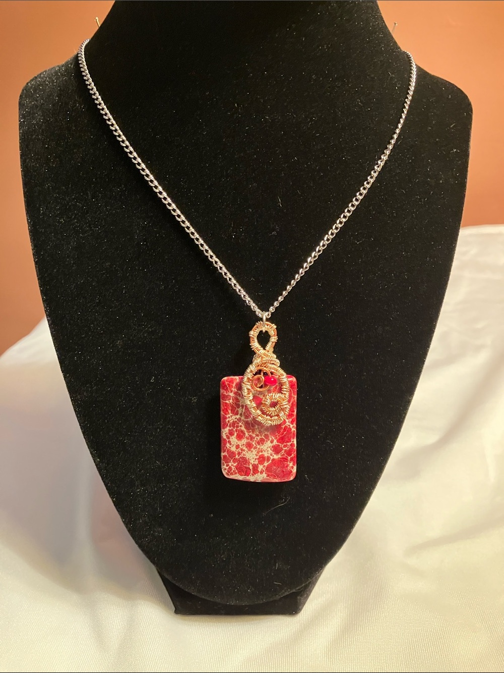 Hand Crafted Red and cream Pendant Necklace